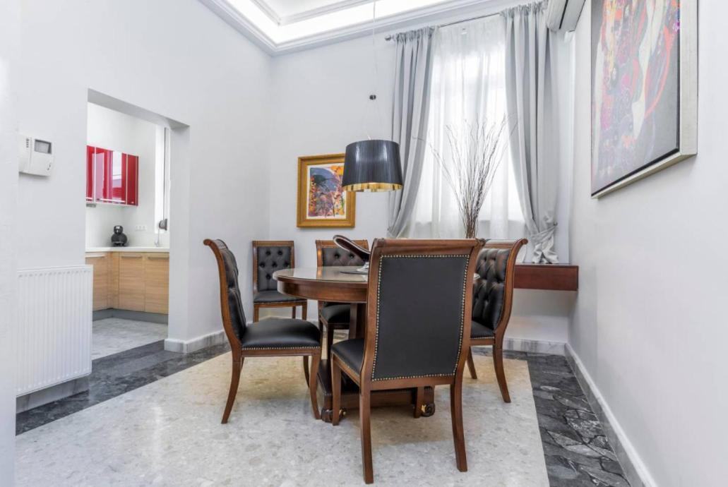 Apartment Arhondiko Vs Rhodes Town *
